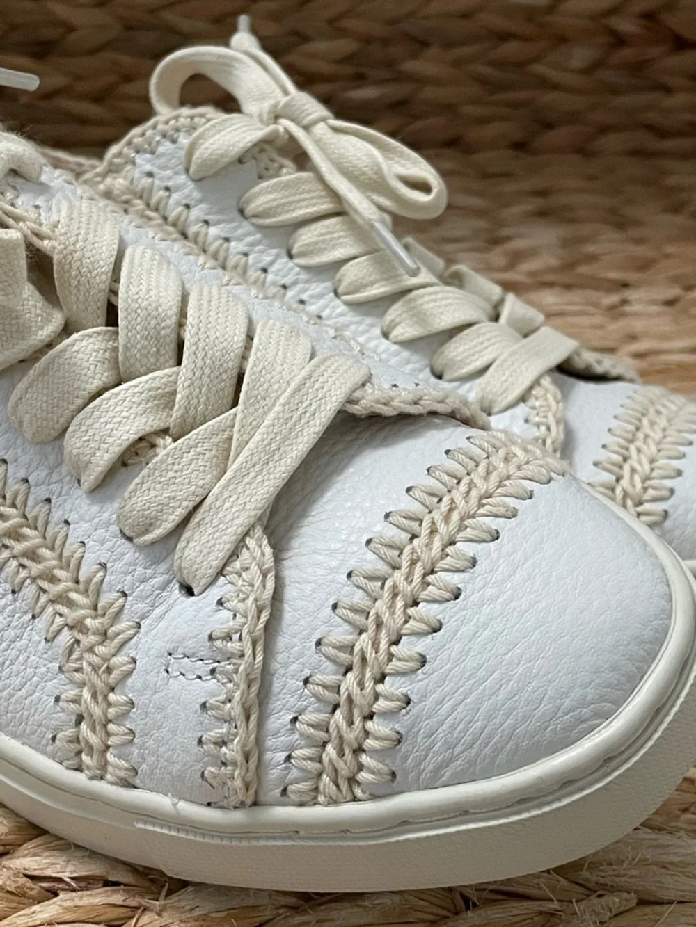 Frye‎ Ivy Crochet Low Lace Sneakers in White Tumbled Leather